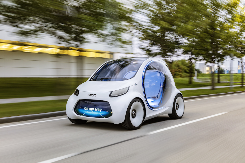 Der smart vision EQ fortwo findet und holt seine Passagiere direkt am gewünschten Ort ab (Quelle: Daimler)